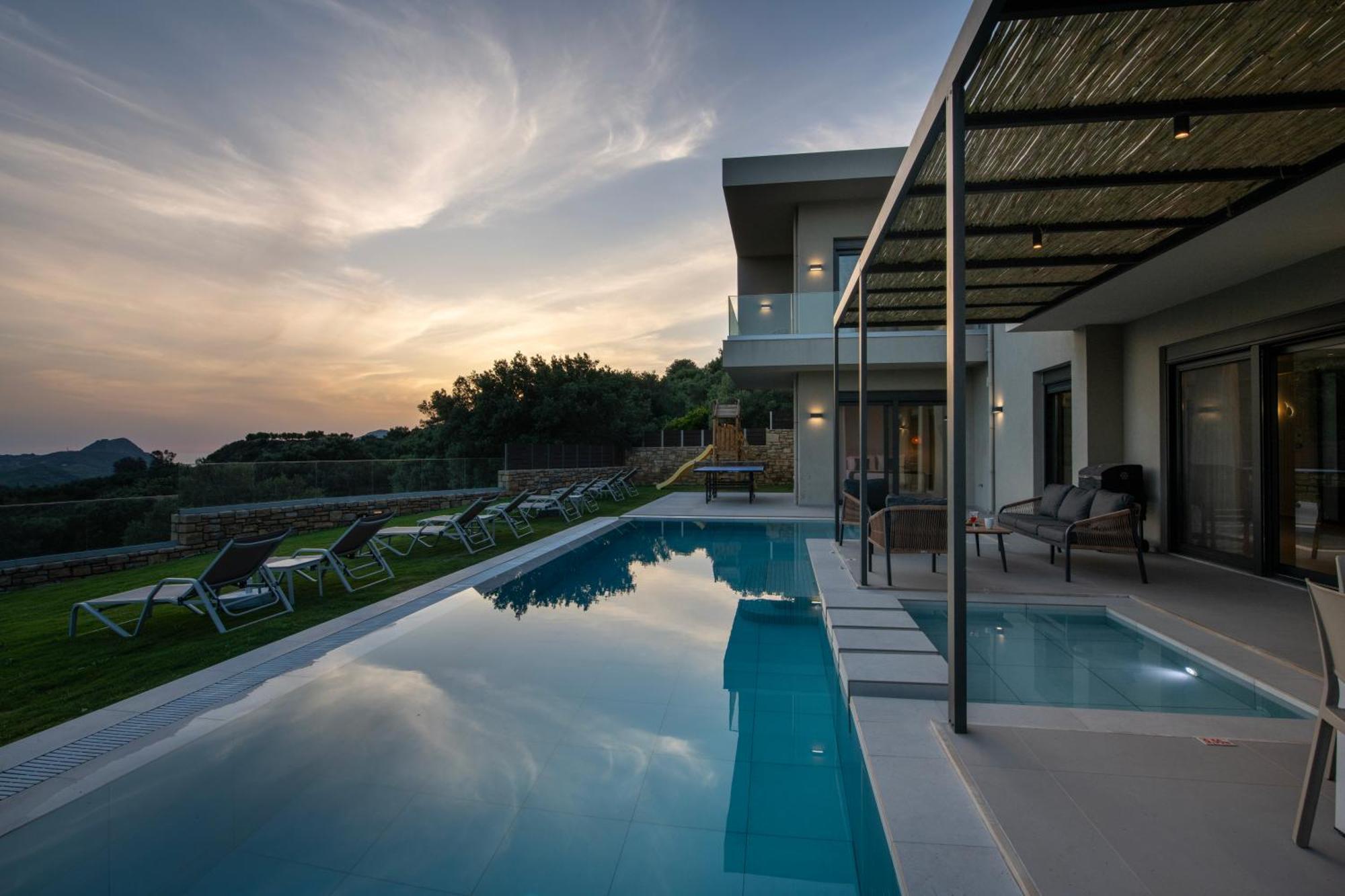 Porti Villas Aphrodite Asomatoi Exterior photo